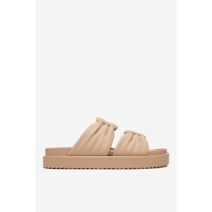 Flip-flop Jenny